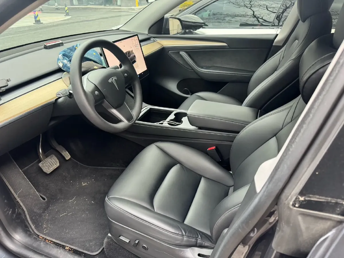 2022 Tesla Model Y BEV 60KWH,autocango,china used car exporter,china ev exporter,chinese used car exporter,chinese used ev exporter