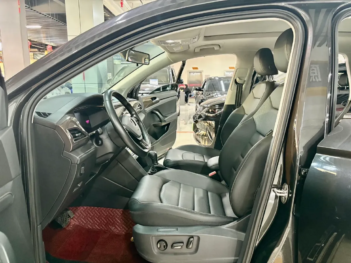 2022 Volkswagen Tharu 1.4T 150HP L4 7DCT,autocango,china used car exporter,china ev exporter,chinese used car exporter,chinese used ev exporter