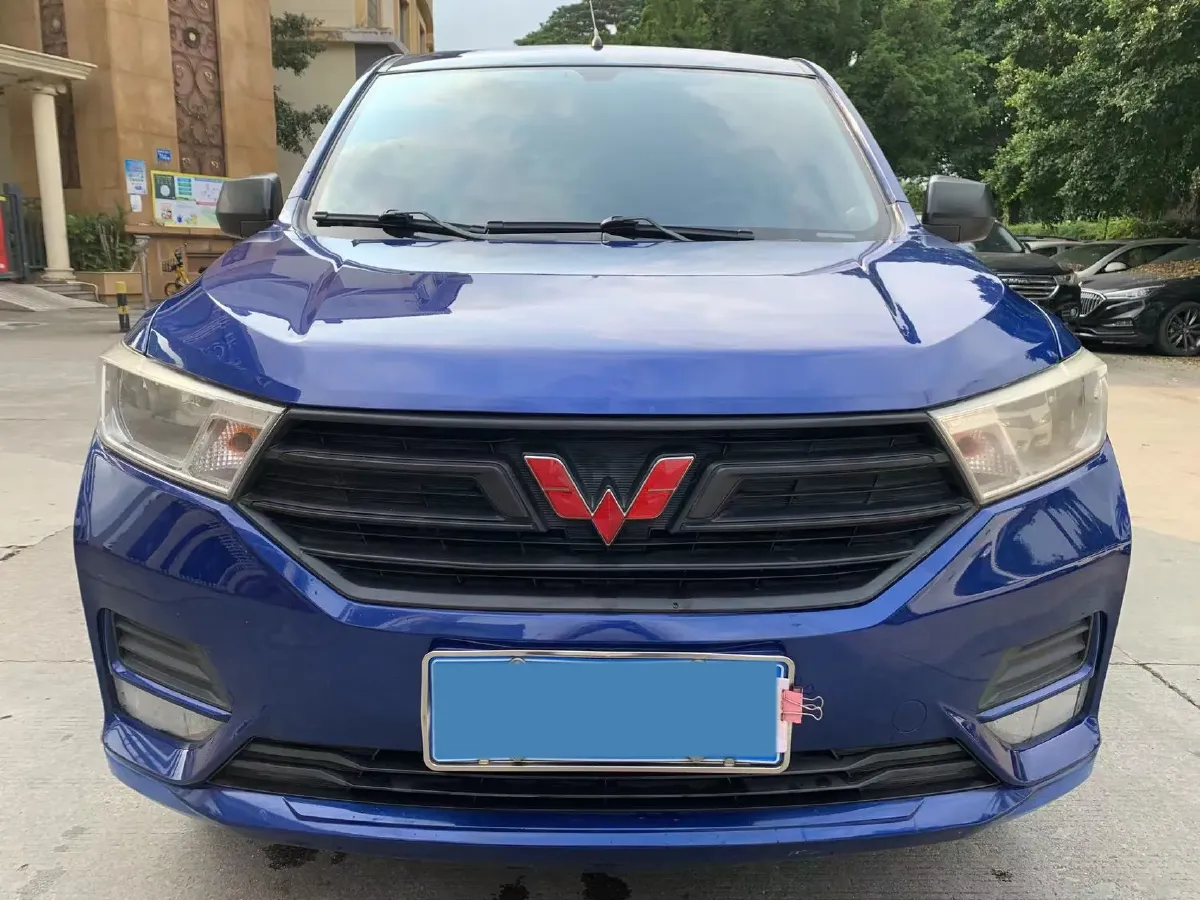 2019 WuLing HongGuang 1.5L 105HP L4 5MT,autocango,china used car exporter,china ev exporter,chinese used car exporter,chinese used ev exporter