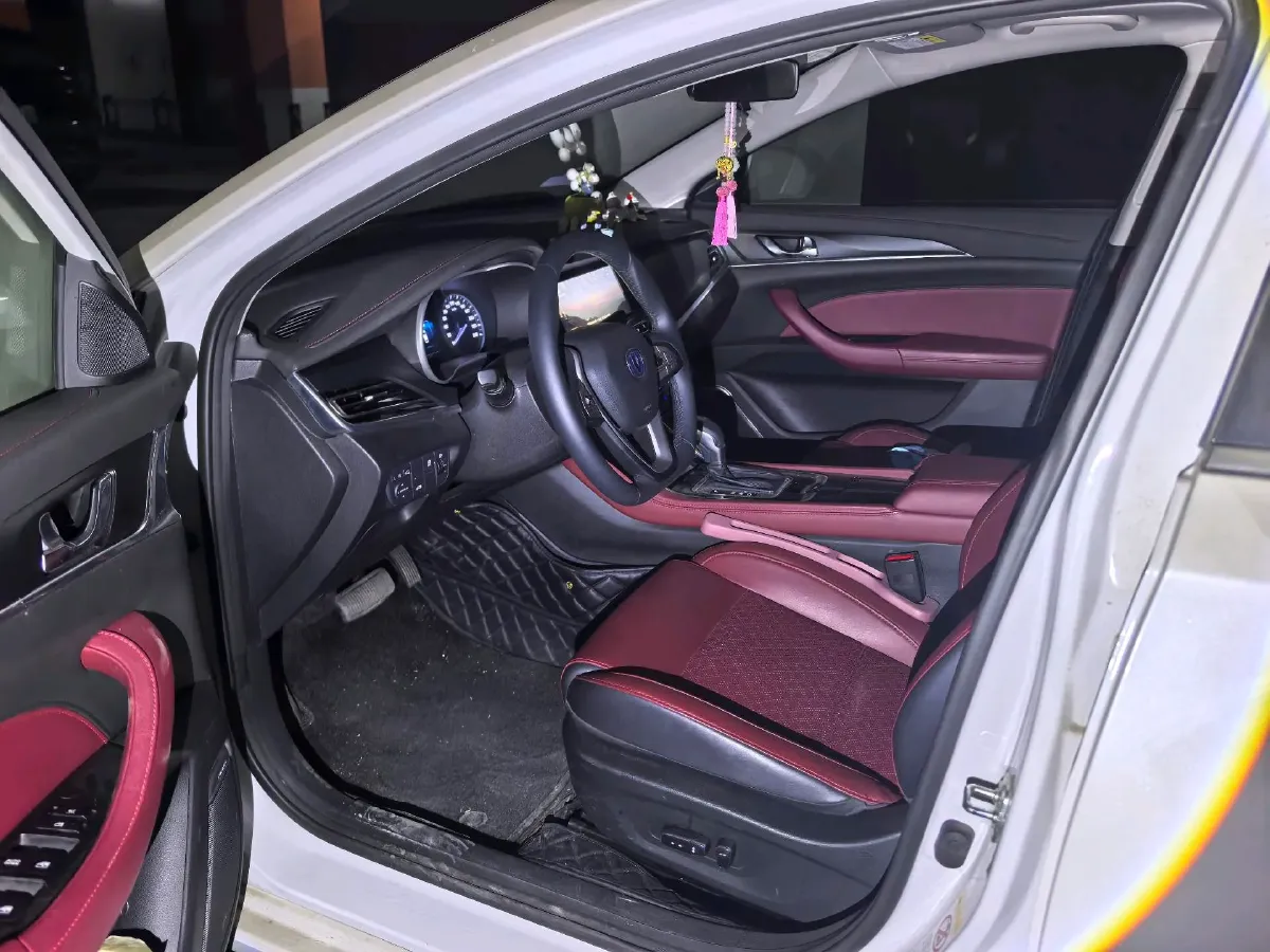 2019 ChangAn Eado 1.4T 158HP L4 7DCT,autocango,china used car exporter,china ev exporter,chinese used car exporter,chinese used ev exporter