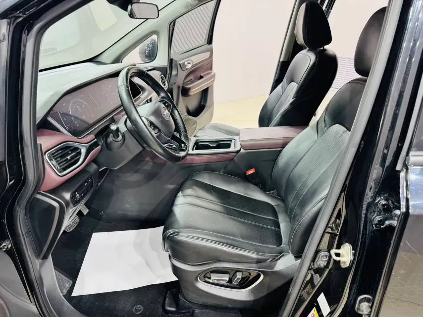 2021 GAC Trumpchi M6 1.5T 169HP L4 7DCT,autocango,china used car exporter,china ev exporter,chinese used car exporter,chinese used ev exporter