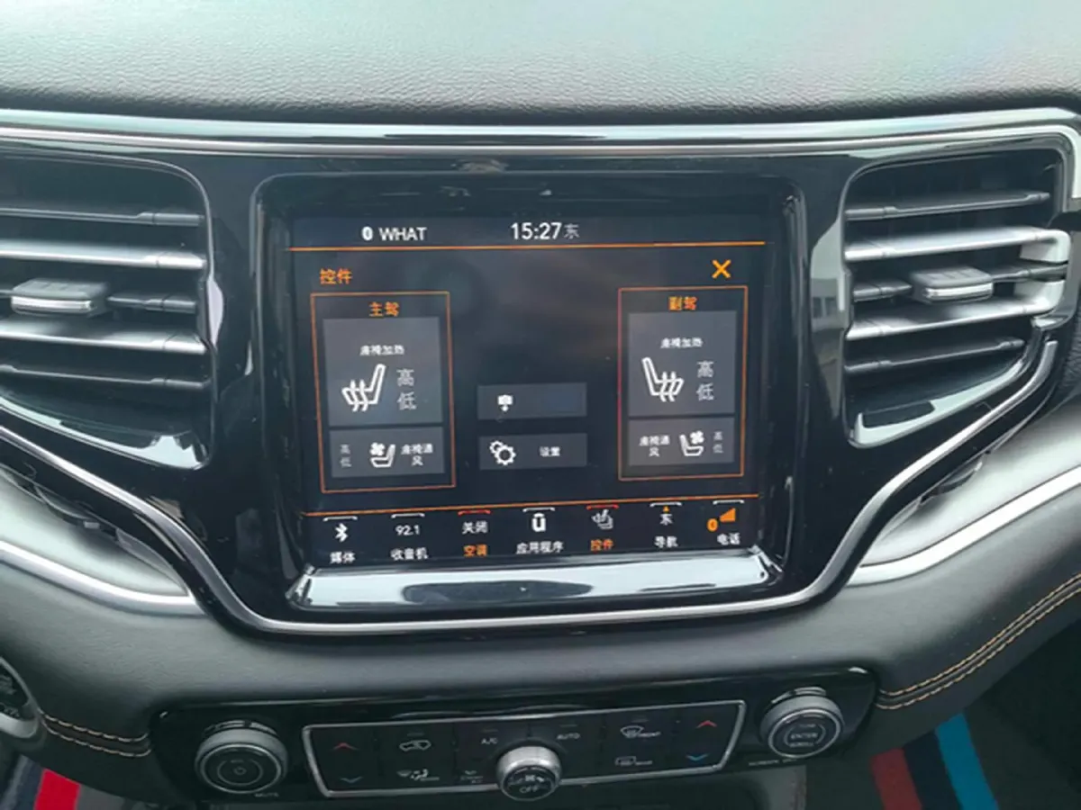 2018 Jeep Grand Commander 2.0T 265HP L4 9AT,autocango,china used car exporter,china ev exporter,chinese used car exporter,chinese used ev exporter