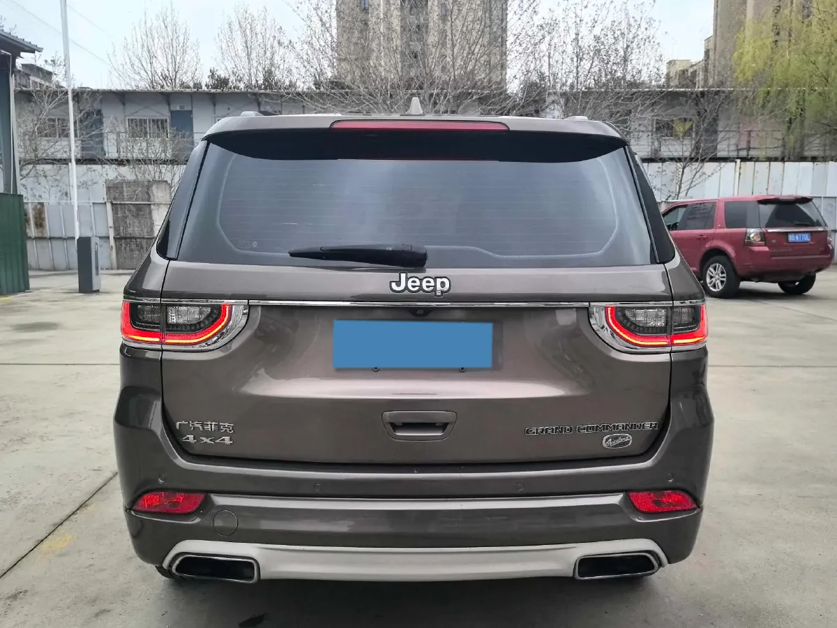2018 Jeep Grand Commander 2.0T 265HP L4 9AT,autocango,china used car exporter,china ev exporter,chinese used car exporter,chinese used ev exporter