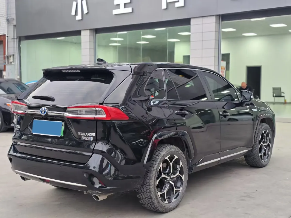 2021 Toyota Wildlander 2.5L 180HP L4 E-CVT PHEV 15.984KWH,autocango,china used car exporter,china ev exporter,chinese used car exporter,chinese used ev exporter