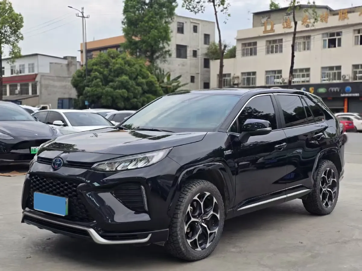 2021 Toyota Wildlander 2.5L 180HP L4 E-CVT PHEV 15.984KWH,autocango,china used car exporter,china ev exporter,chinese used car exporter,chinese used ev exporter