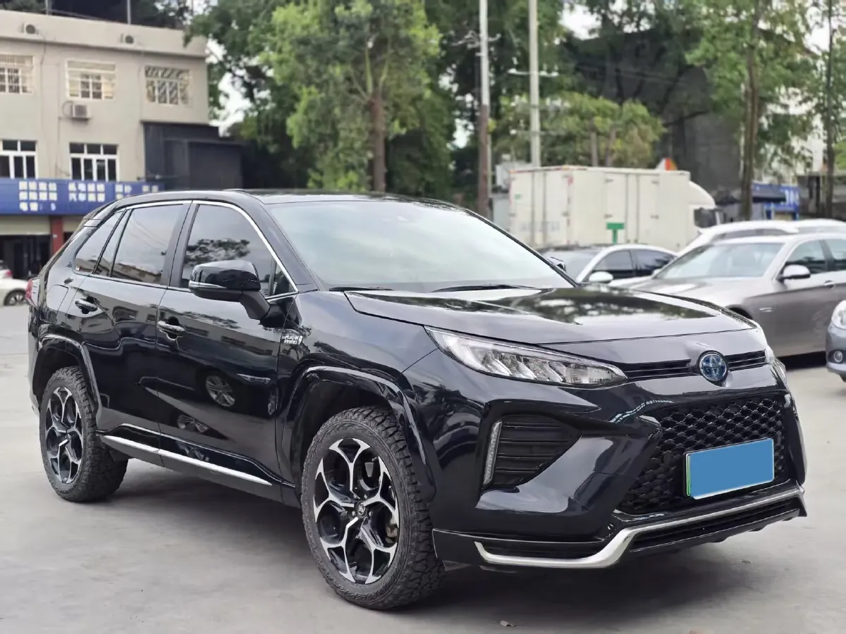 2021 Toyota Wildlander 2.5L 180HP L4 E-CVT PHEV 15.984KWH,autocango,china used car exporter,china ev exporter,chinese used car exporter,chinese used ev exporter