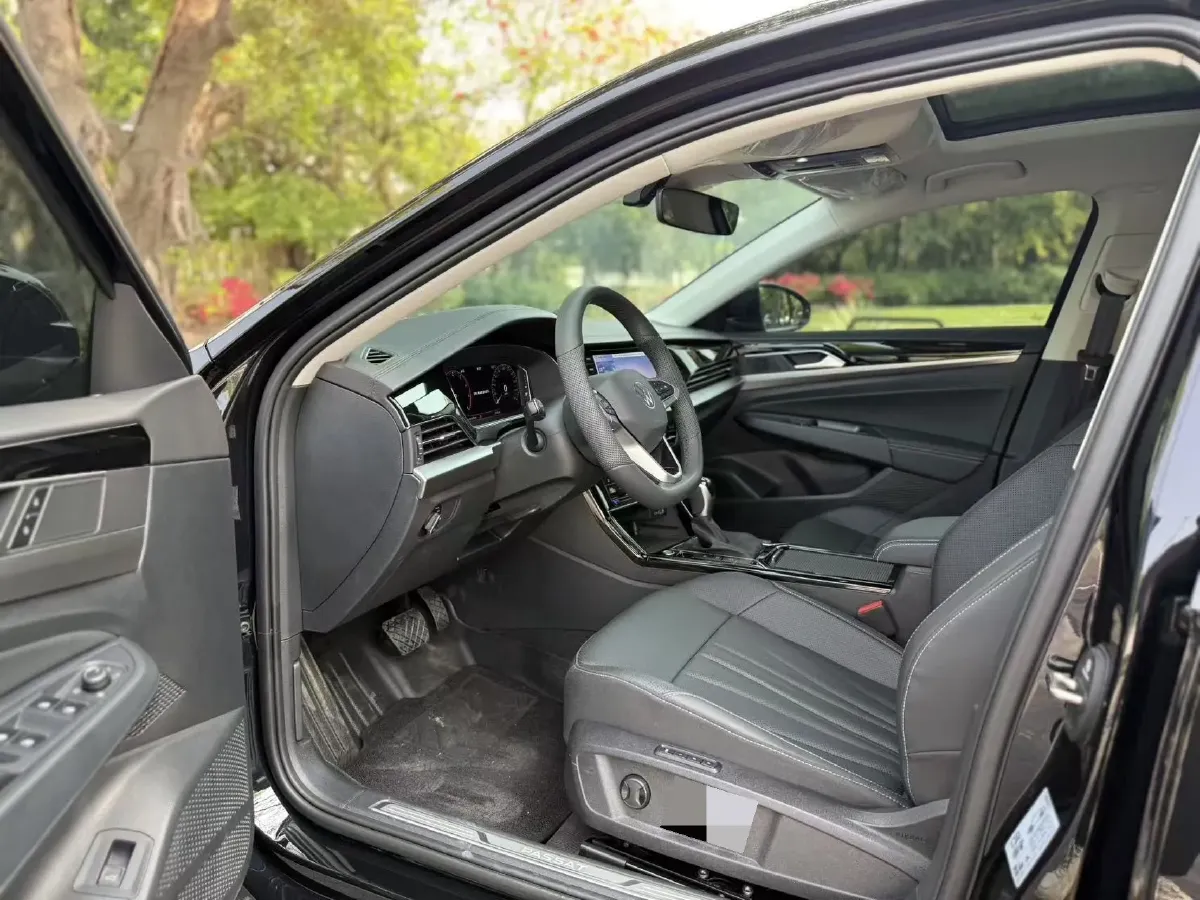 2026 Volkswagen Passat 2.0T 220HP L4 7DCT,autocango,china used car exporter,china ev exporter,chinese used car exporter,chinese used ev exporter