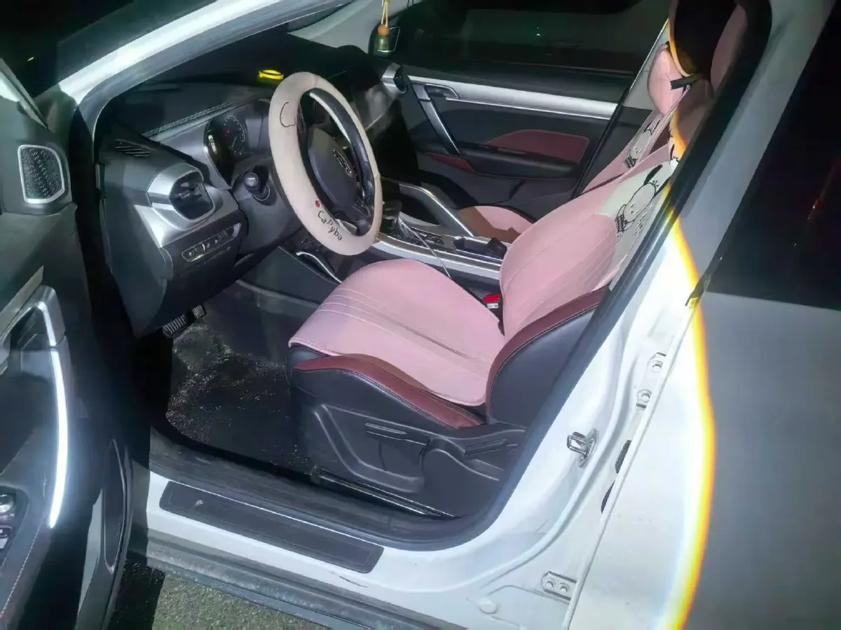 2021 Geely Coolray 1.4T 141HP L4 6DCT,autocango,china used car exporter,china ev exporter,chinese used car exporter,chinese used ev exporter