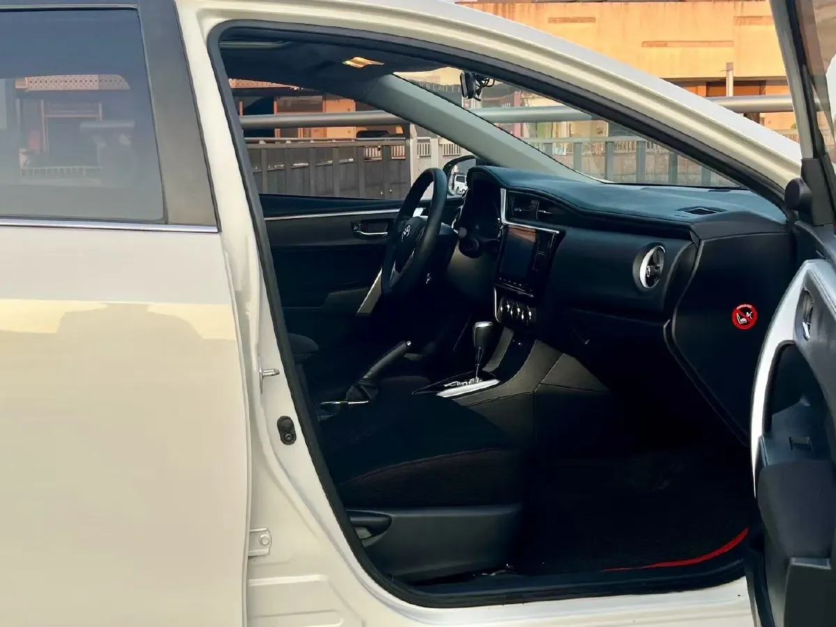 2018 Toyota Corolla 1.2T 116HP L4 CVT,autocango,china used car exporter,china ev exporter,chinese used car exporter,chinese used ev exporter