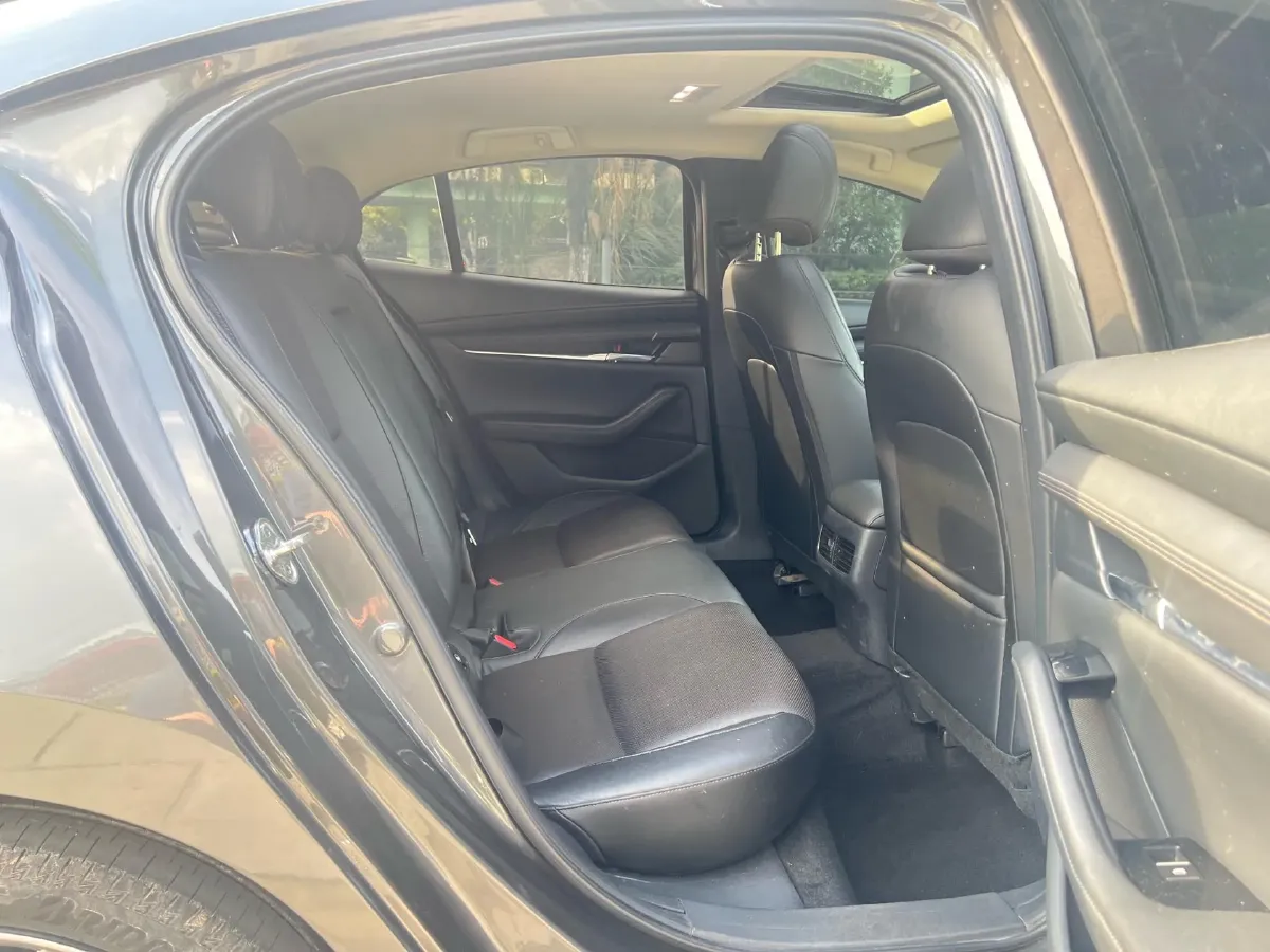 2020 Mazda 3 Axela 2.0L 158HP L4 6AT,autocango,china used car exporter,china ev exporter,chinese used car exporter,chinese used ev exporter