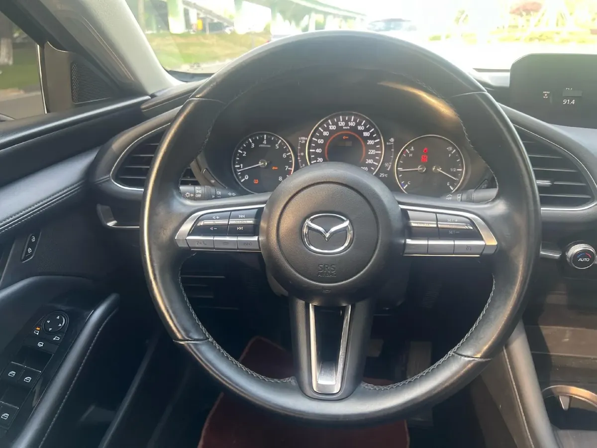 2020 Mazda 3 Axela 2.0L 158HP L4 6AT,autocango,china used car exporter,china ev exporter,chinese used car exporter,chinese used ev exporter