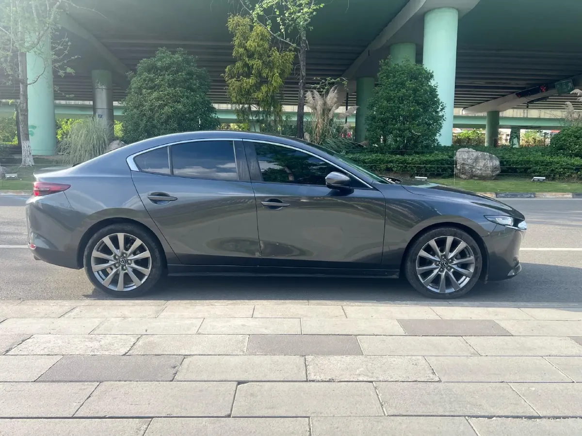 2020 Mazda 3 Axela 2.0L 158HP L4 6AT,autocango,china used car exporter,china ev exporter,chinese used car exporter,chinese used ev exporter