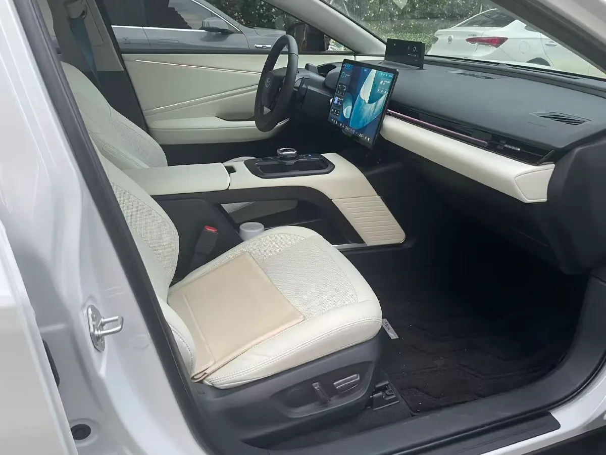 2025 Toyota bZ5 BEV,autocango,china used car exporter,china ev exporter,chinese used car exporter,chinese used ev exporter