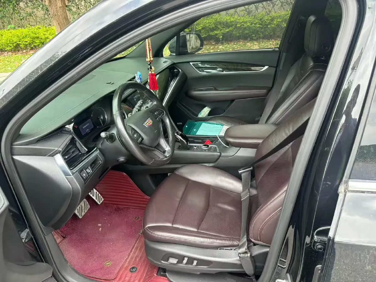 2021 Cadillac XT6 2.0T 237HP L4 9AT,autocango,china used car exporter,china ev exporter,chinese used car exporter,chinese used ev exporter