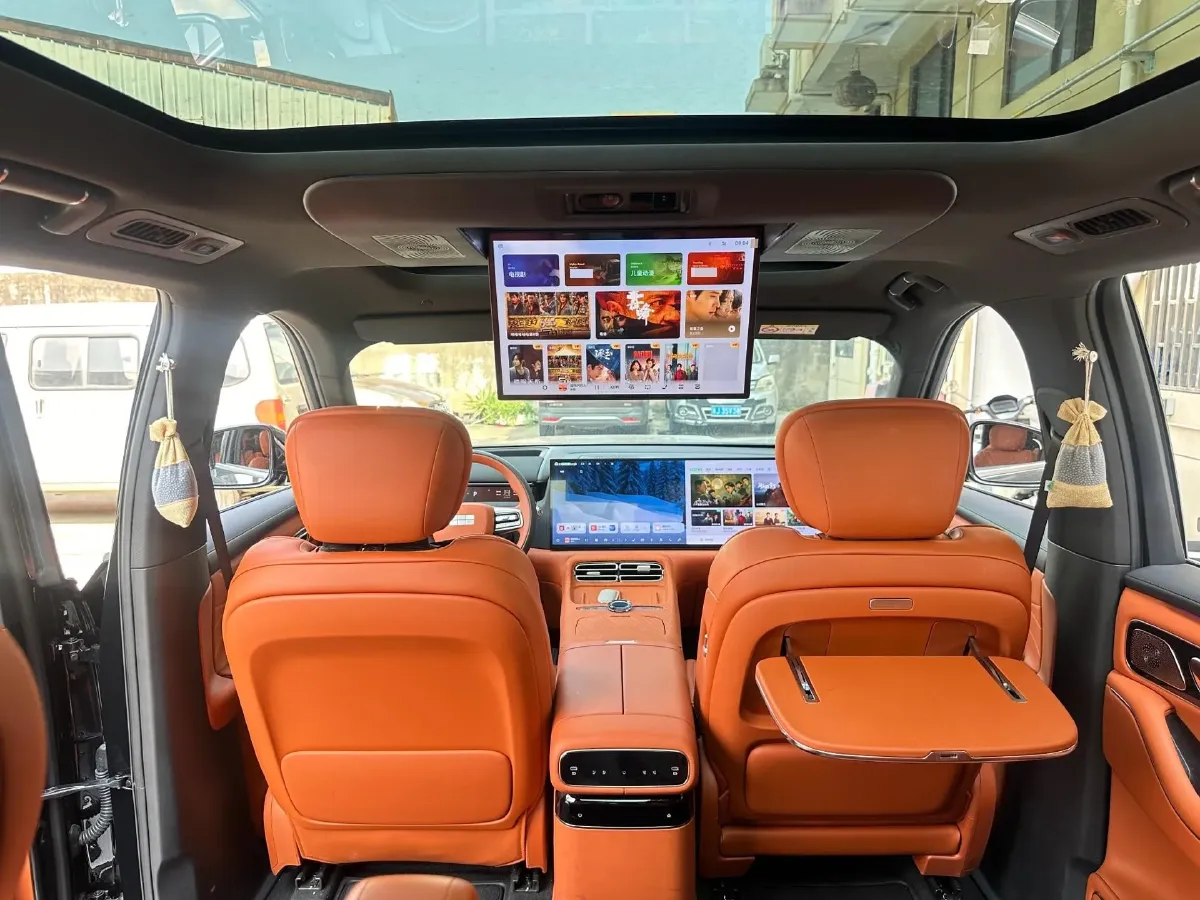 2025 Volkswagen Tiguan L 2.0T 220HP L4 7DCT,autocango,china used car exporter,china ev exporter,chinese used car exporter,chinese used ev exporter