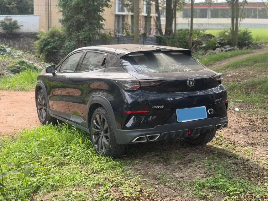 2020 ChangAn UNI-T 1.5T 180HP L4 7DCT,autocango,china used car exporter,china ev exporter,chinese used car exporter,chinese used ev exporter