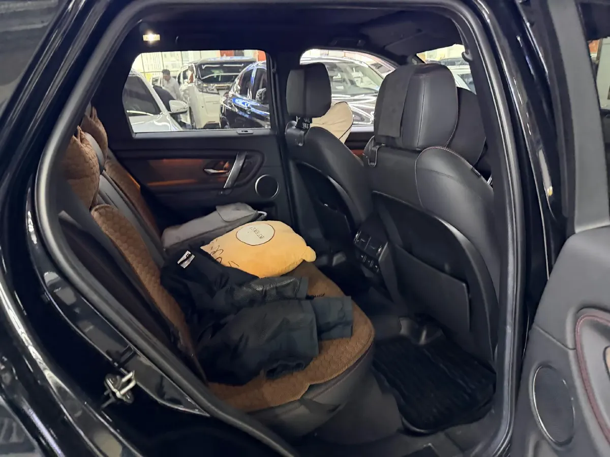 2022 Land Rover Discovery Sport 2.0T 249HP L4 9AT,autocango,china used car exporter,china ev exporter,chinese used car exporter,chinese used ev exporter