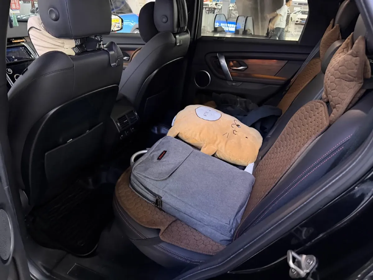 2022 Land Rover Discovery Sport 2.0T 249HP L4 9AT,autocango,china used car exporter,china ev exporter,chinese used car exporter,chinese used ev exporter