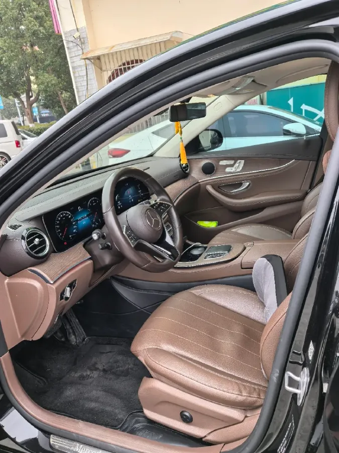 2023 Mercedes-Benz E Class 2.0T 258HP L4 9AT,autocango,china used car exporter,china ev exporter,chinese used car exporter,chinese used ev exporter