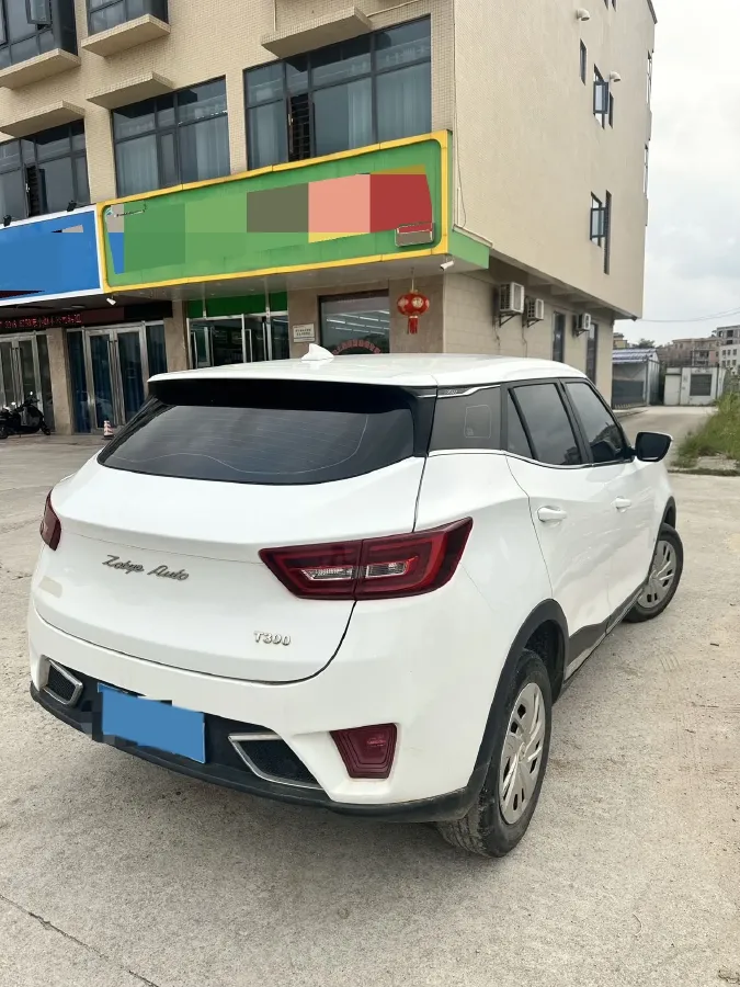 2017 Zotye T300 1.5L 112HP L4 5MT,autocango,china used car exporter,china ev exporter,chinese used car exporter,chinese used ev exporter