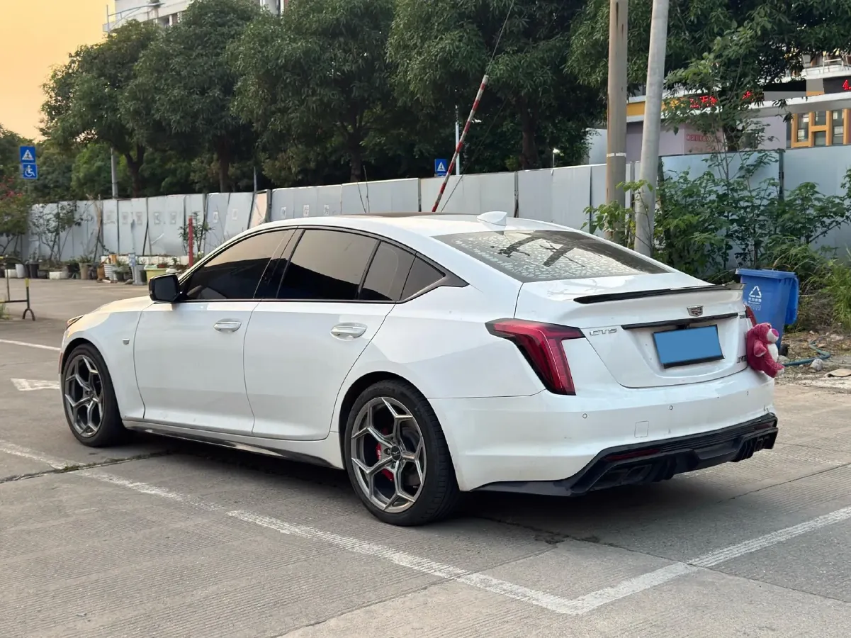2021 Cadillac CT5 2.0T 237HP L4 10AT,autocango,china used car exporter,china ev exporter,chinese used car exporter,chinese used ev exporter