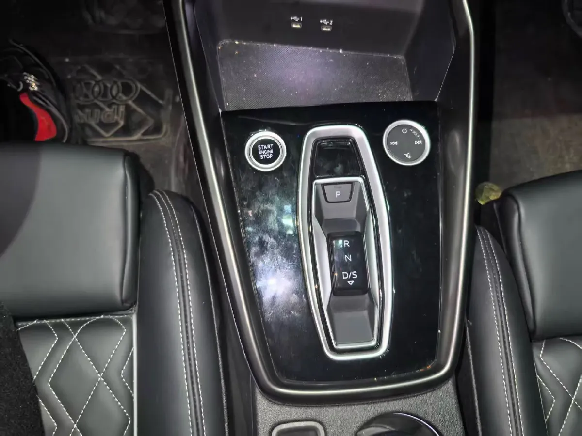 2025 Audi A3 1.5T 160HP L4 7DCT,autocango,china used car exporter,china ev exporter,chinese used car exporter,chinese used ev exporter