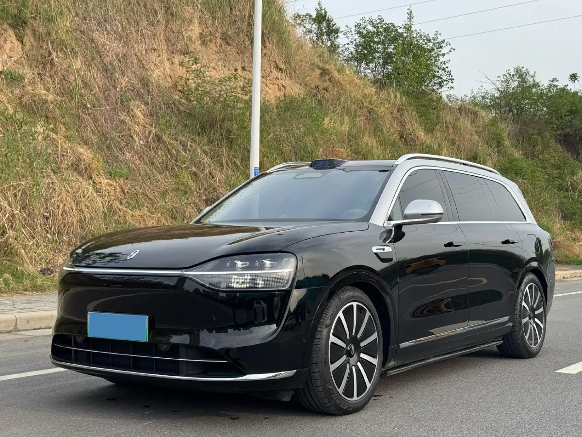 2025 AITO AITO M9 REEV 160HP REEV 52KWH,autocango,china used car exporter,china ev exporter,chinese used car exporter,chinese used ev exporter