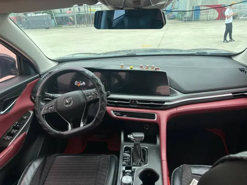 2021 ChangAn CS75 Plus 1.5T 178HP L4 6AT,autocango,china used car exporter,china ev exporter,chinese used car exporter,chinese used ev exporter