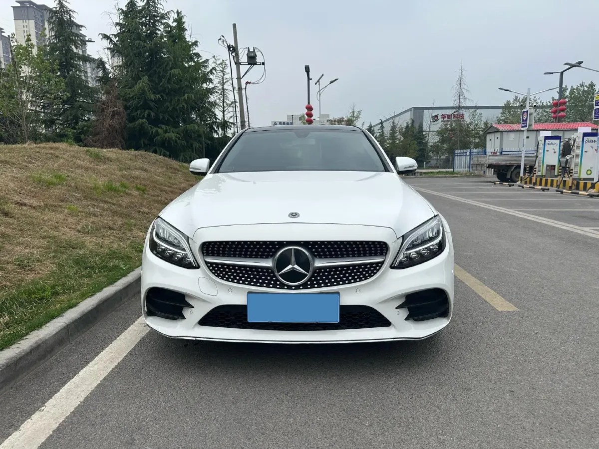 2020 Mercedes-Benz C Class 1.5T 184HP L4 9AT,autocango,china used car exporter,china ev exporter,chinese used car exporter,chinese used ev exporter