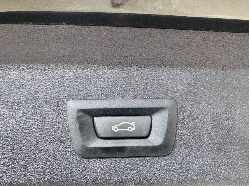 2021 BMW X1 1.5T 140HP L3 7DCT,autocango,china used car exporter,china ev exporter,chinese used car exporter,chinese used ev exporter