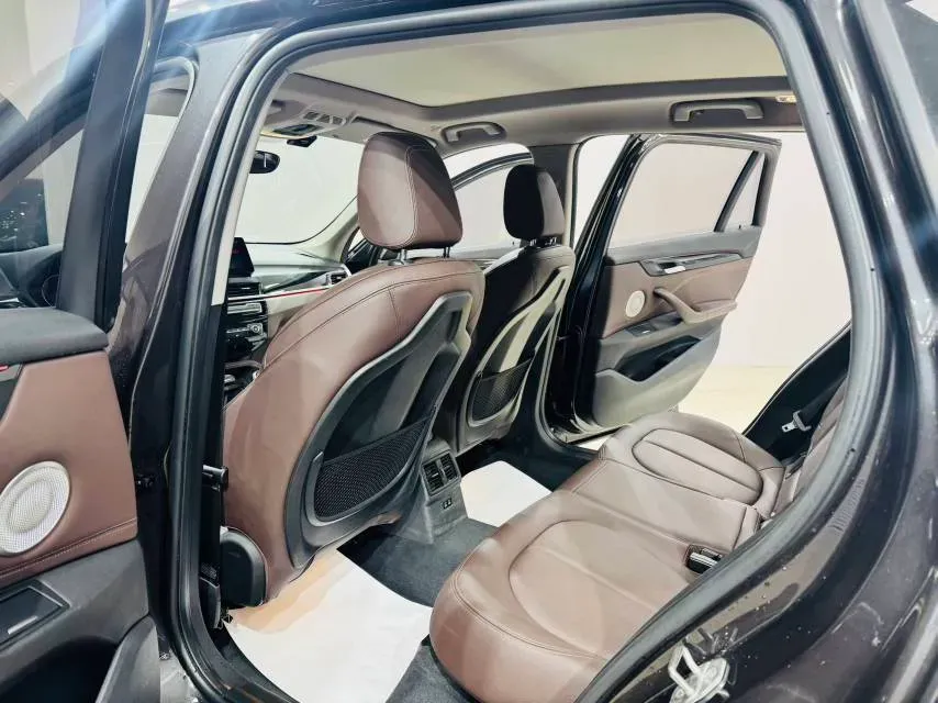 2021 BMW X1 1.5T 140HP L3 7DCT,autocango,china used car exporter,china ev exporter,chinese used car exporter,chinese used ev exporter