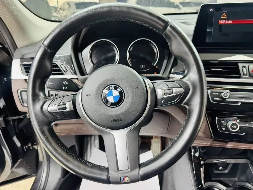 2021 BMW X1 1.5T 140HP L3 7DCT,autocango,china used car exporter,china ev exporter,chinese used car exporter,chinese used ev exporter