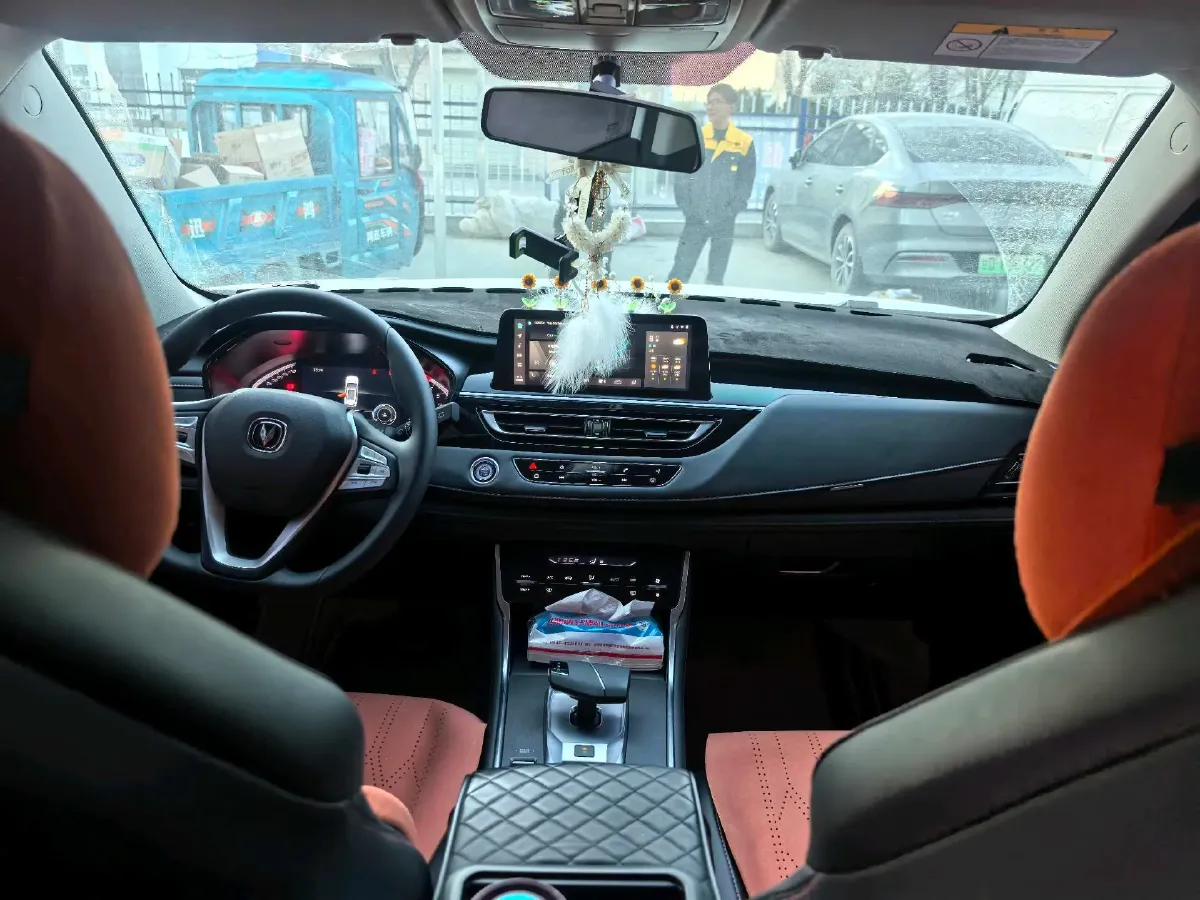 2024 ChangAn CS75 1.5T 188HP L4 7DCT,autocango,china used car exporter,china ev exporter,chinese used car exporter,chinese used ev exporter