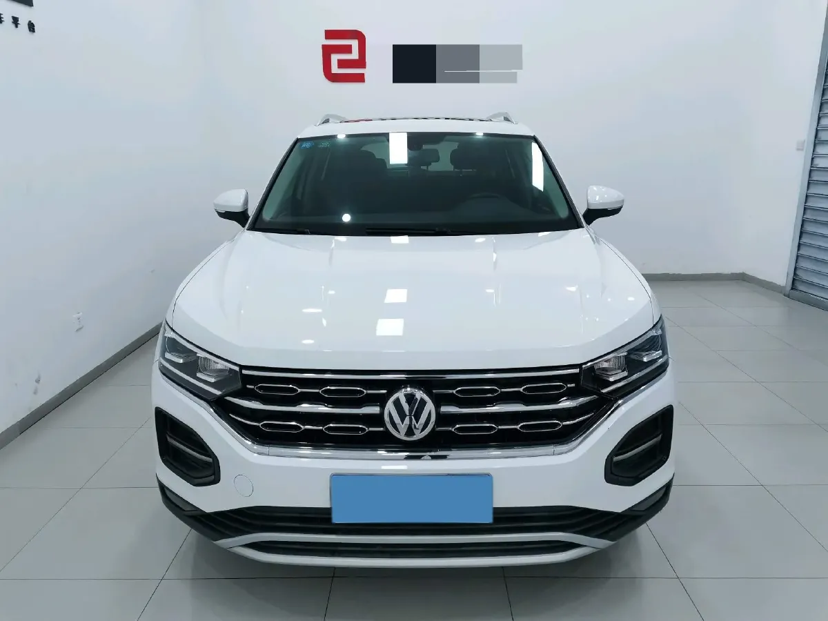 2019 Jeep Cherokee 2.0T 234HP L4 9AT,autocango,china used car exporter,china ev exporter,chinese used car exporter,chinese used ev exporter