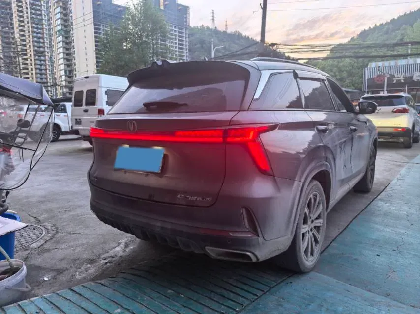 2022 ChangAn CS75 Plus 1.5T 188HP L4 8AT,autocango,china used car exporter,china ev exporter,chinese used car exporter,chinese used ev exporter