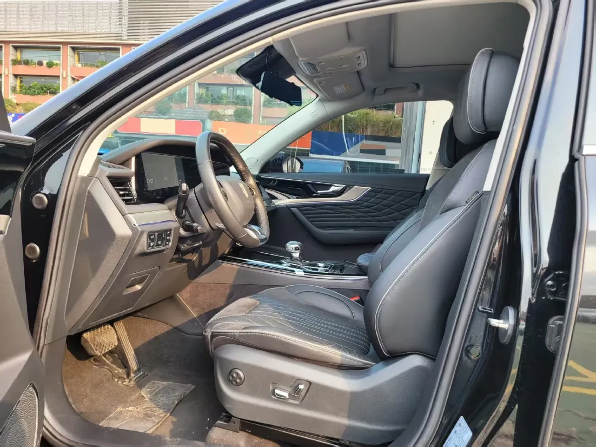 2022 HongQi HS5 2.0T 224HP L4 6AT,autocango,china used car exporter,china ev exporter,chinese used car exporter,chinese used ev exporter