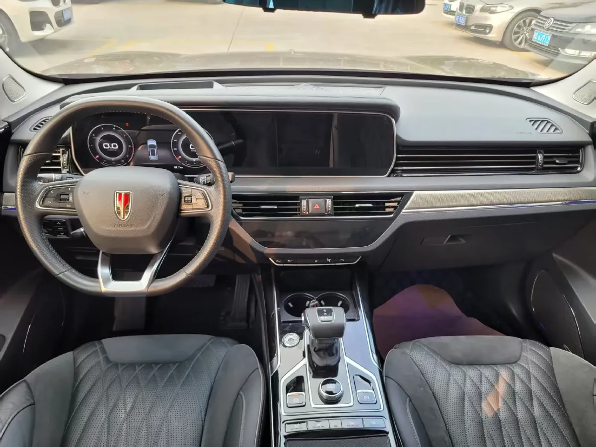 2022 HongQi HS5 2.0T 224HP L4 6AT,autocango,china used car exporter,china ev exporter,chinese used car exporter,chinese used ev exporter