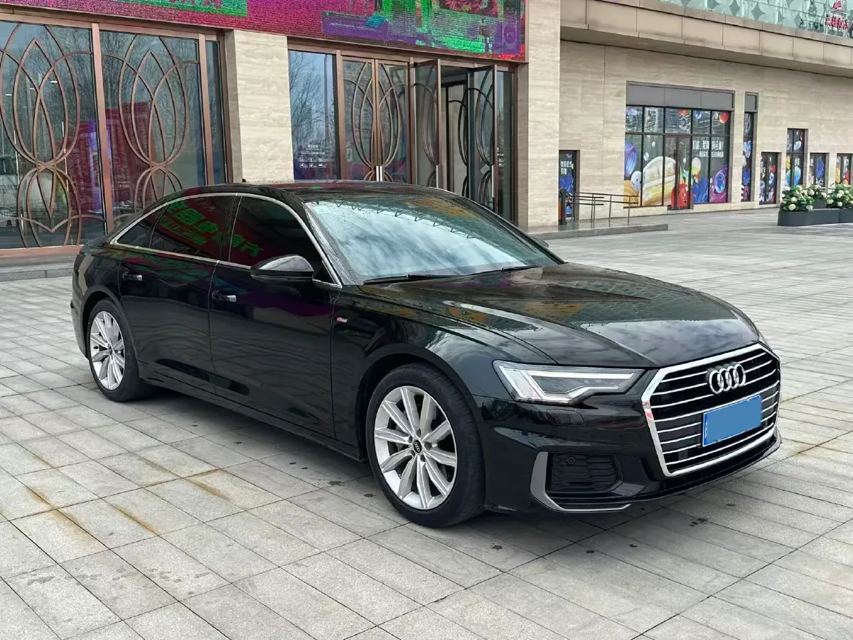 2022 Audi A6L 2.0T 224HP L4 7DCT,autocango,china used car exporter,china ev exporter,chinese used car exporter,chinese used ev exporter