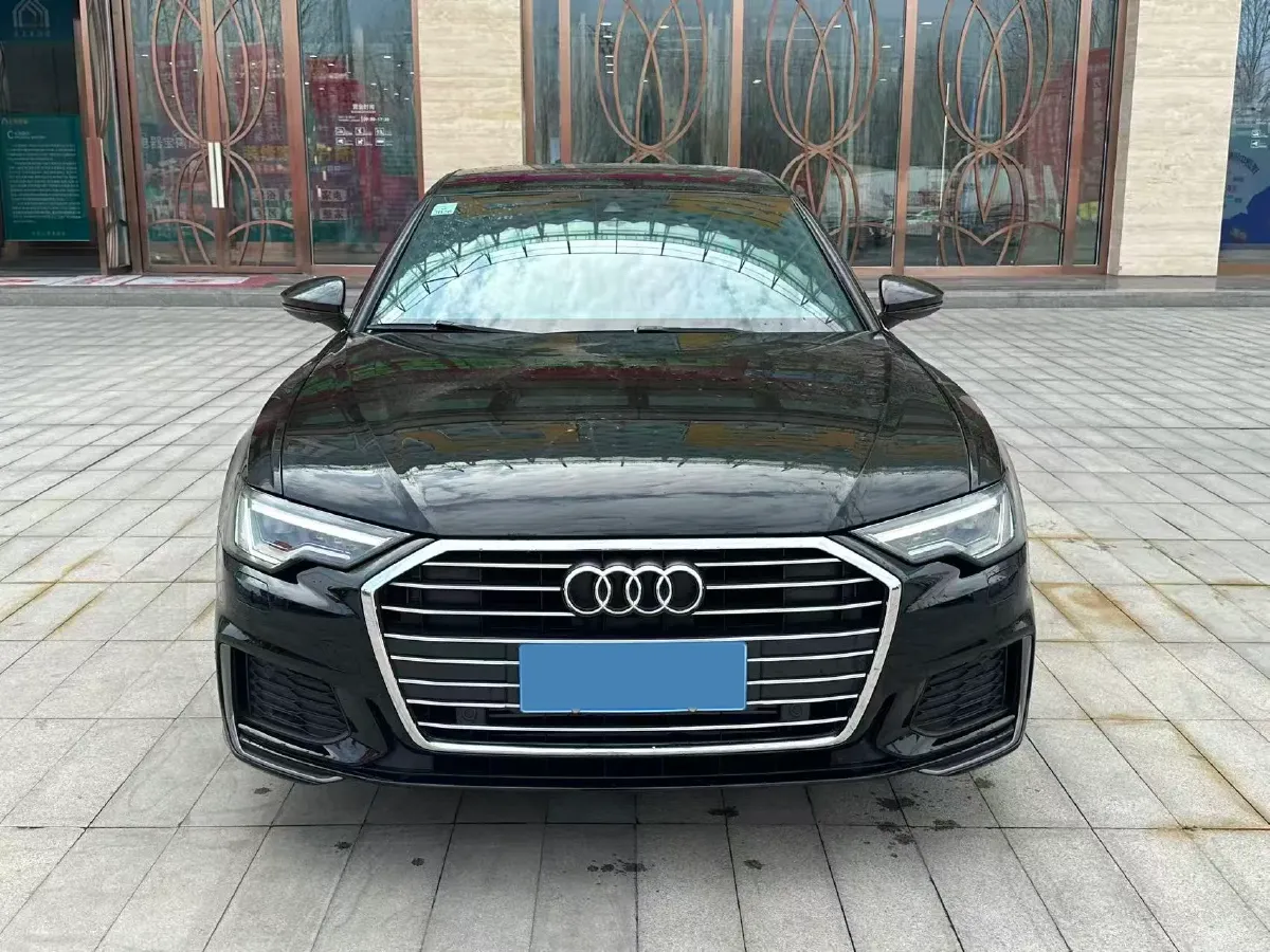 2022 Audi A6L 2.0T 224HP L4 7DCT,autocango,china used car exporter,china ev exporter,chinese used car exporter,chinese used ev exporter