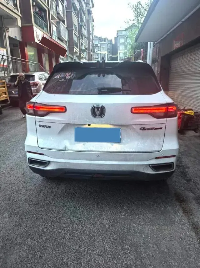 2022 ChangAn UNI-V 1.5T 188HP L4 7DCT,autocango,china used car exporter,china ev exporter,chinese used car exporter,chinese used ev exporter
