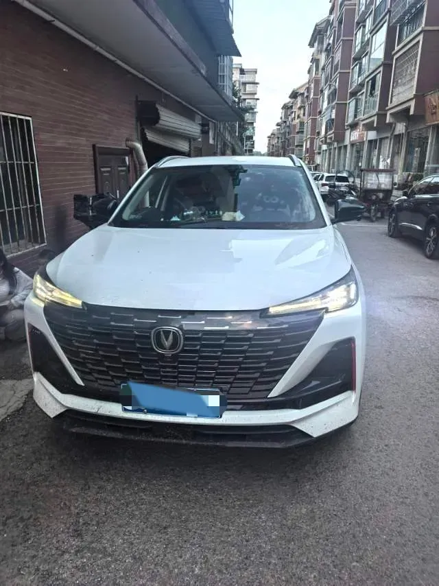 2022 ChangAn UNI-V 1.5T 188HP L4 7DCT,autocango,china used car exporter,china ev exporter,chinese used car exporter,chinese used ev exporter