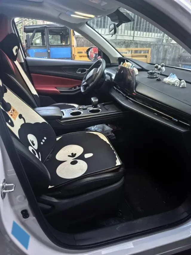 2022 ChangAn UNI-V 1.5T 188HP L4 7DCT,autocango,china used car exporter,china ev exporter,chinese used car exporter,chinese used ev exporter