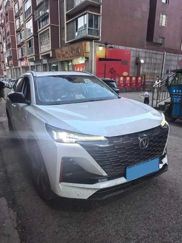 2022 ChangAn UNI-V 1.5T 188HP L4 7DCT,autocango,china used car exporter,china ev exporter,chinese used car exporter,chinese used ev exporter