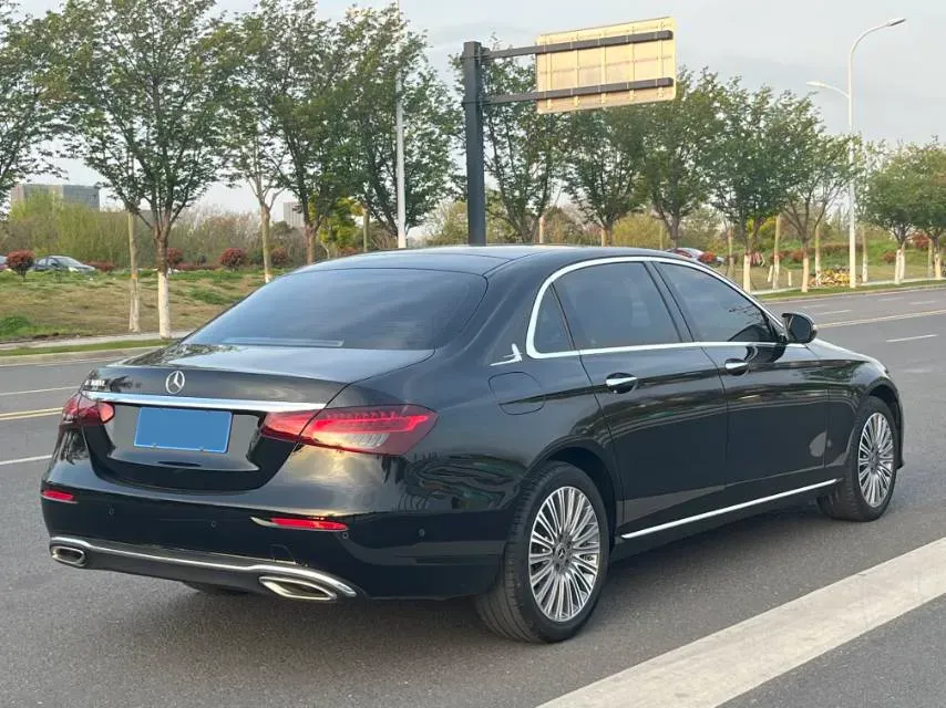 2023 Mercedes-Benz E Class 2.0T 258HP L4 9AT,autocango,china used car exporter,china ev exporter,chinese used car exporter,chinese used ev exporter