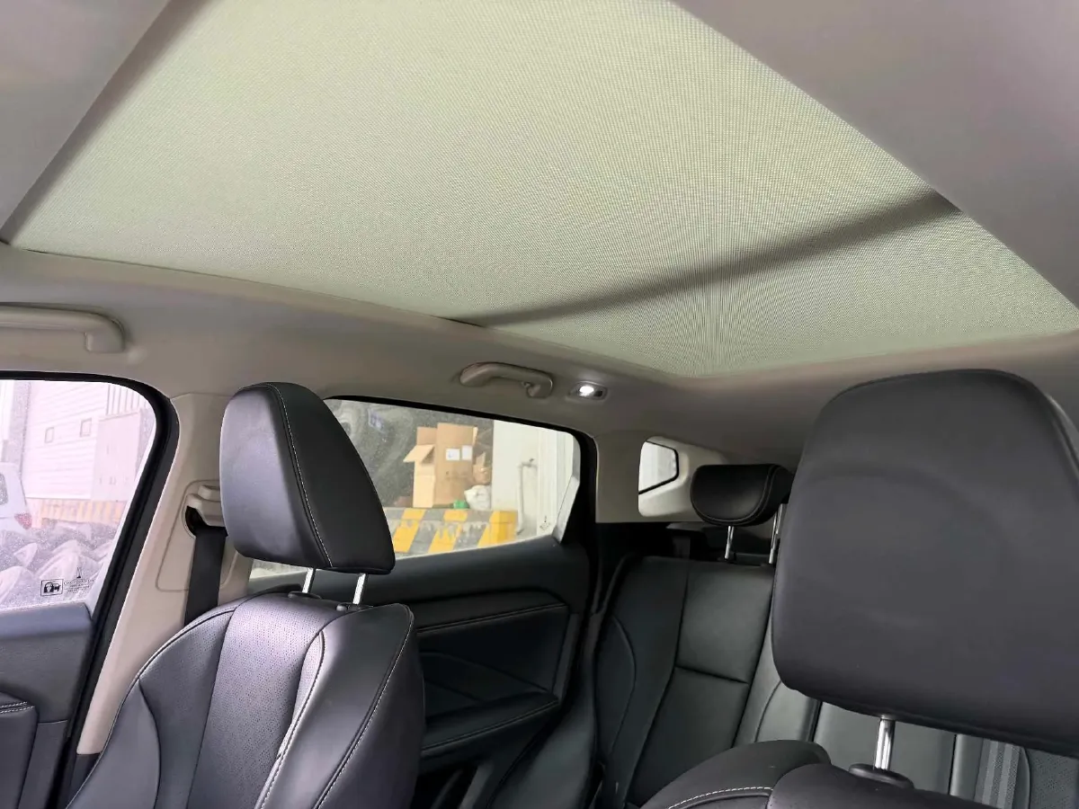 2021 WEY VV6 2.0T 227HP L4 7DCT,autocango,china used car exporter,china ev exporter,chinese used car exporter,chinese used ev exporter