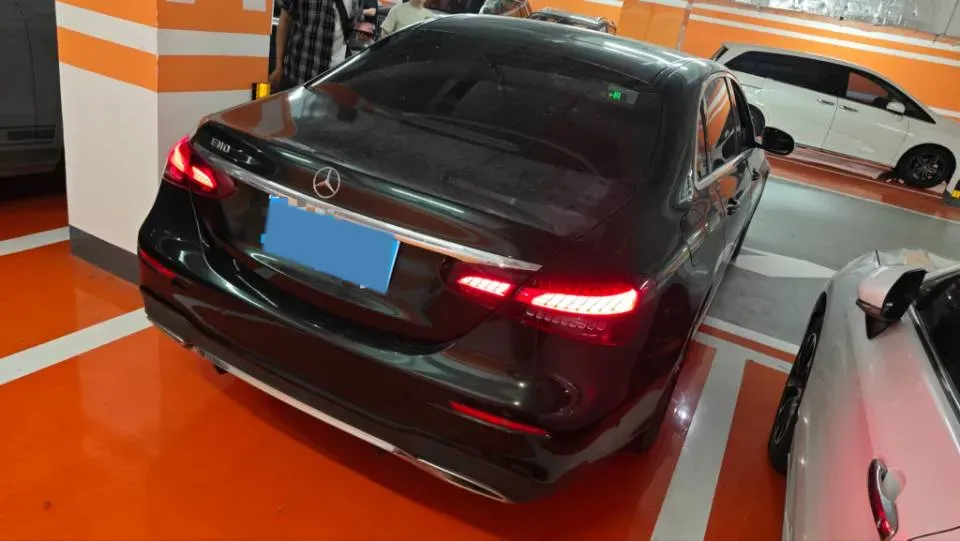 2021 Mercedes-Benz E Class 2.0T 258HP L4 9AT,autocango,china used car exporter,china ev exporter,chinese used car exporter,chinese used ev exporter