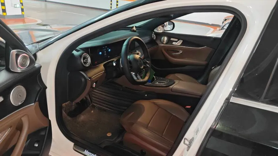 2021 Mercedes-Benz E Class 2.0T 258HP L4 9AT,autocango,china used car exporter,china ev exporter,chinese used car exporter,chinese used ev exporter