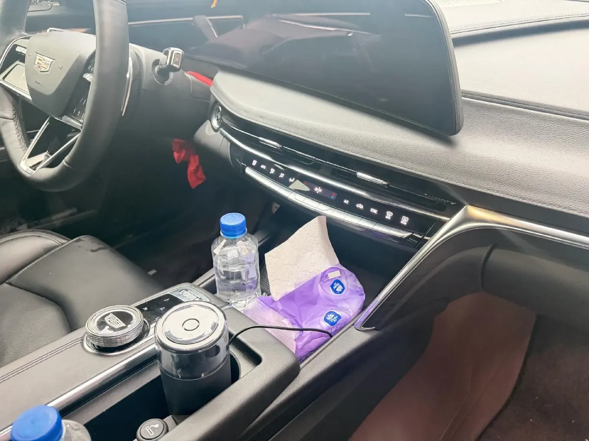 2023 Cadillac CT6 2.0T 237HP L4 10AT,autocango,china used car exporter,china ev exporter,chinese used car exporter,chinese used ev exporter