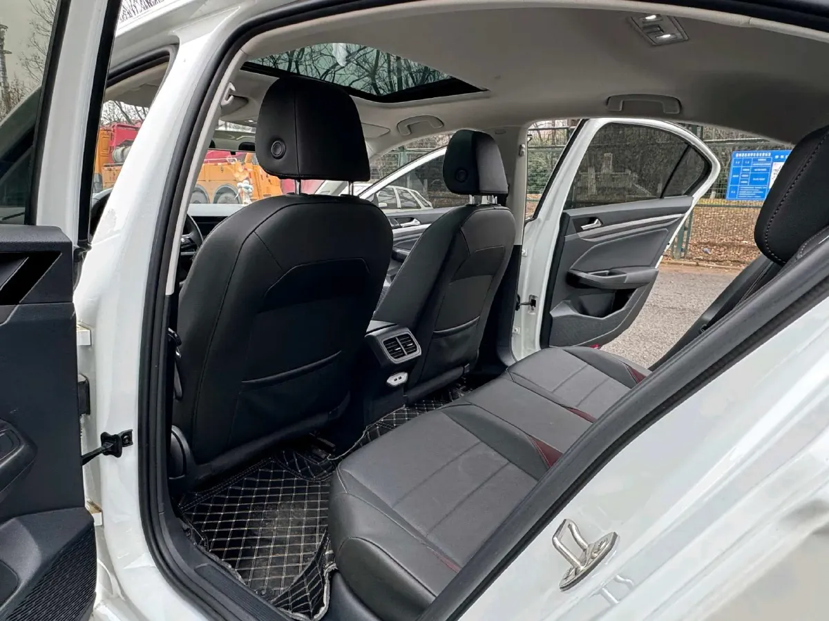 2021 Volkswagen Bora 1.5L 113HP L4 6AT,autocango,china used car exporter,china ev exporter,chinese used car exporter,chinese used ev exporter