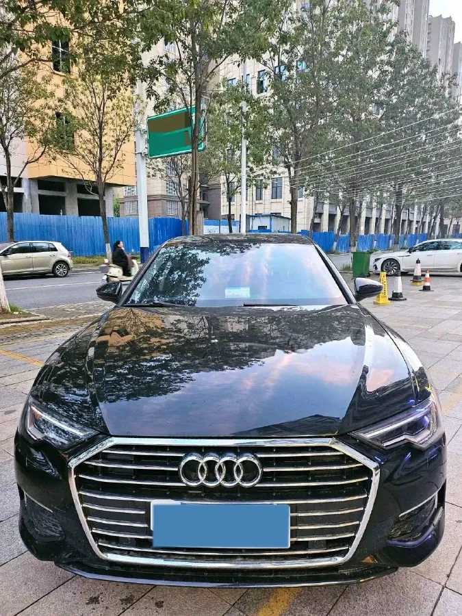 2019 Mercedes-Benz E Class 1.5T 184HP L4 9AT,autocango,china used car exporter,china ev exporter,chinese used car exporter,chinese used ev exporter